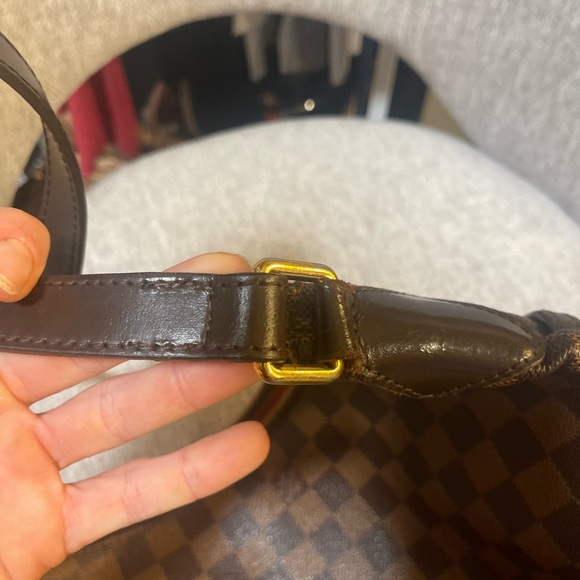 Authentic Louis Vuitton Bloomsbury GM - Picture 6 of 16